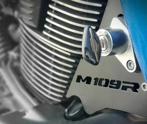 Engine side covers frame fillers keyhole Suzuki BOULEVARD M109R VZR1800 M1800