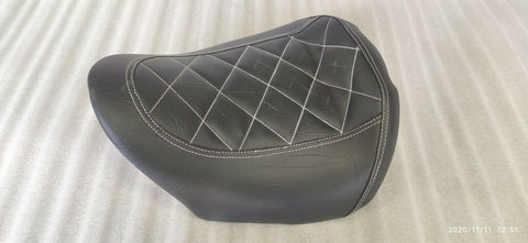 Tapissé Siège (Seulement) Pour Arrière FENDER Harley Davidson V-Rod Nuit Canne V