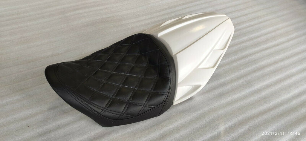 UPHOLSTERED SEAT (ONLY) FOR REAR FENDER HARLEY V-ROD NIGHT ROD V ROD MUSCLE VROD UPHOLSTERED SEAT (ONLY) FOR REAR FENDER HARLEY V-ROD NIGHT ROD V ROD MUSCLE VROD