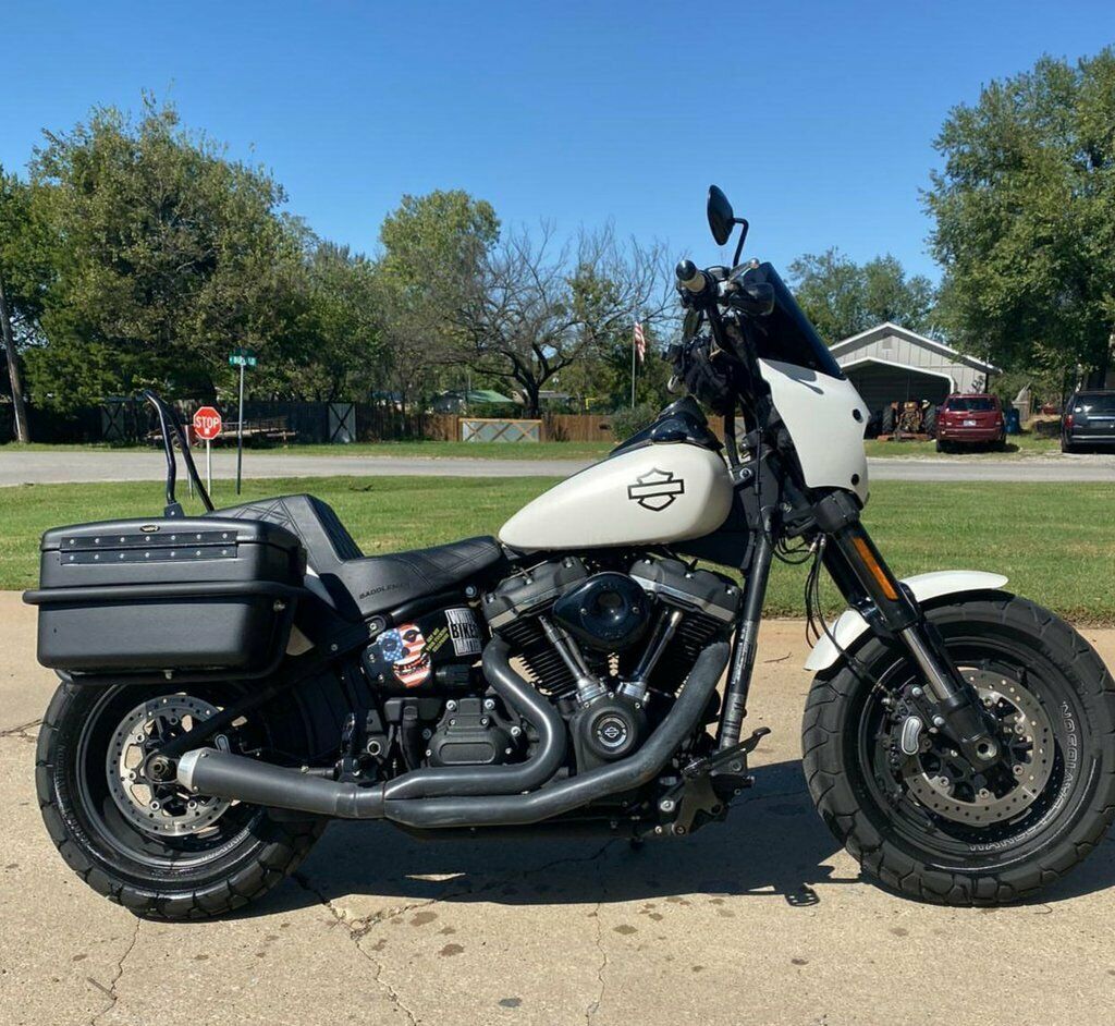 Street Bob Hard Saddlebags Canada Hard Saddlebag Conversion